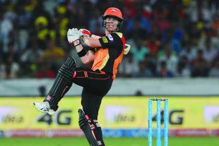 सामनावीर : डेव्हिड वॉर्नर. सामनावीर : डेव्हिड वॉर्नर.