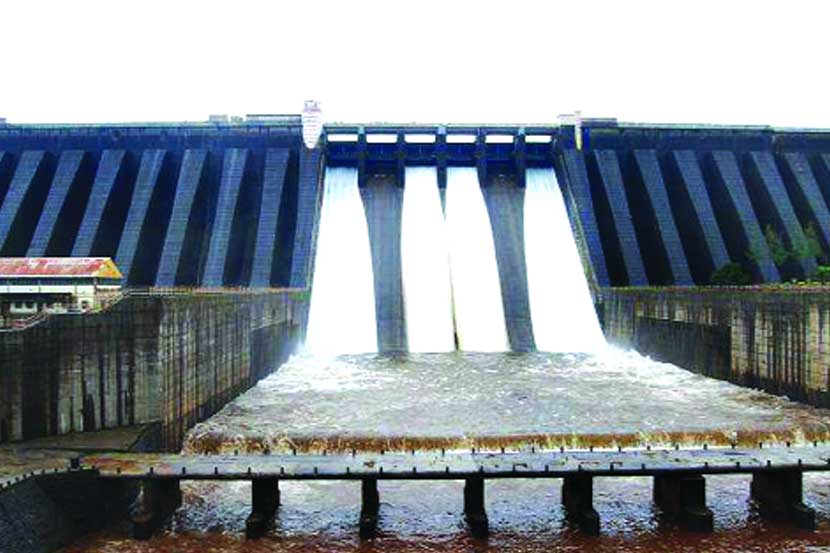 पुणेकरांचा विरोध झुगारला दौंडसह इंदापूरला एक टीएमसी पाणी पुणेकरांचा विरोध झुगारला दौंडसह इंदापूरला एक टीएमसी पाणी