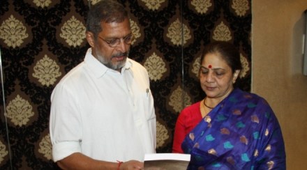 Indian Bollywood Hindi and Marathi film actor Nana Patekar (L) speaks with his wife Neelakanti during the trailer launch of his forthcoming Marathi film Natsamrat directed by Mahesh Manjrekar in Mumbai on December 2, 2015. AFP PHOTO/STR / AFP / STRDEL Indian Bollywood Hindi and Marathi film actor Nana Patekar (L) speaks with his wife Neelakanti during the trailer launch of his forthcoming Marathi film Natsamrat directed by Mahesh Manjrekar in Mumbai on December 2, 2015. AFP PHOTO/STR / AFP / STRDEL