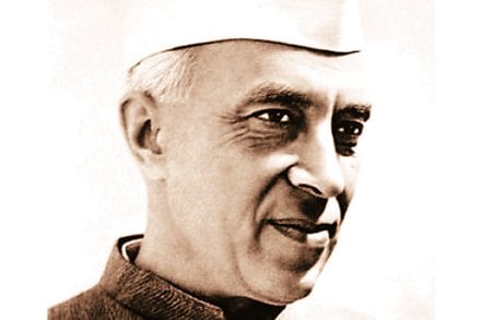 फेसबुकवर नेहरूंची स्तुती केल्याने मध्य प्रदेशातील अधिकाऱ्याची बदली फेसबुकवर नेहरूंची स्तुती केल्याने मध्य प्रदेशातील अधिकाऱ्याची बदली