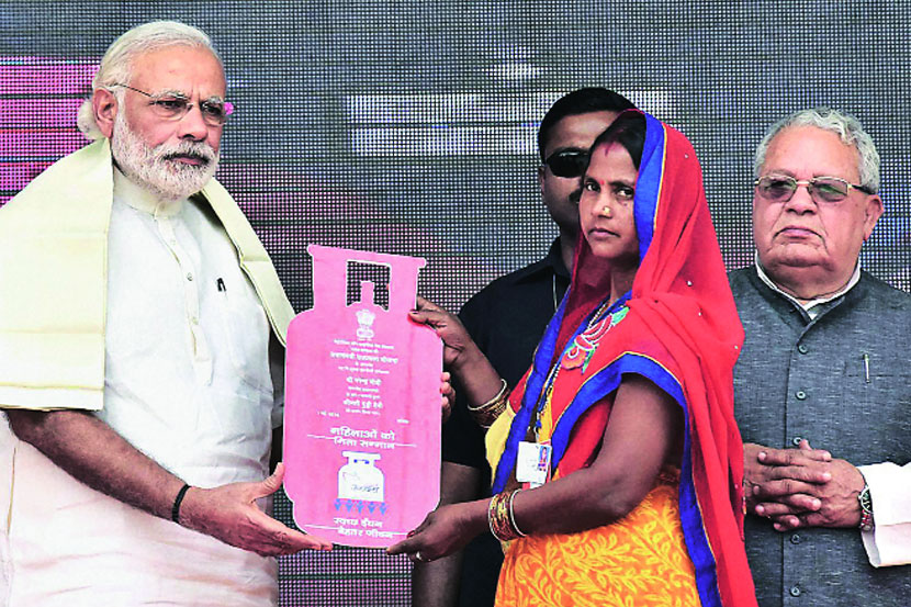 परराष्ट्र नीतीची दोन वर्षे