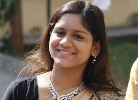 'सैराट'मध्ये आर्चीची वर्गमैत्रिण दाखविण्यात आलेली 'आनी' अर्थात अनुजा मुळ्ये हिची 'लोकसत्ता लोकांकिका'च्या मंचावरून नागराज मंजुळे यांनी निवड केली होती. 