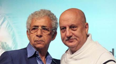 Anupam Kher , Kashmiri Pandits , Kashmir , Naseeruddin Shah , Bollywood, Entertainment, Loksatta, Loksatta news, Marathi, Marathi news