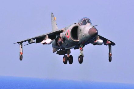 पाकला एफ १६ विमाने नाहीच! पाकला एफ १६ विमाने नाहीच!