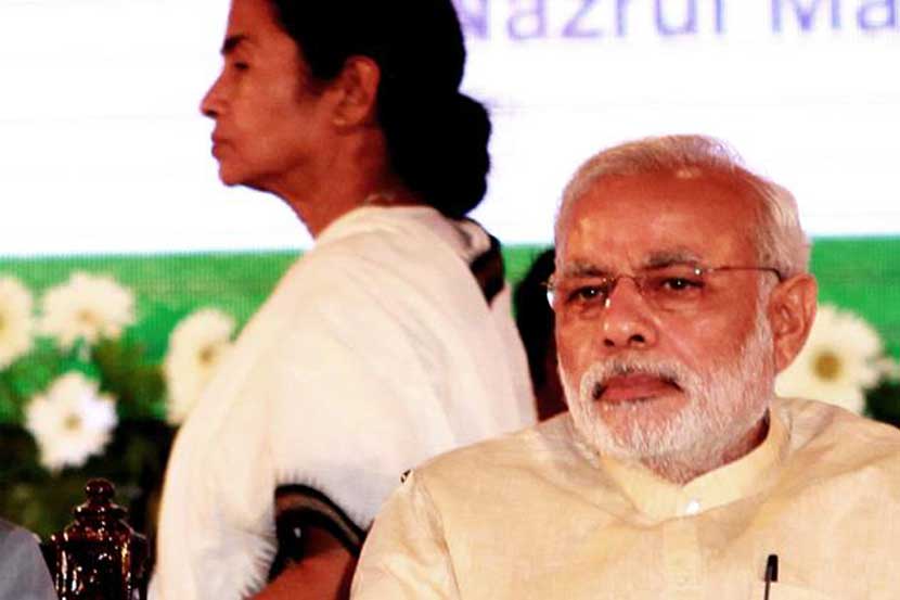 एक फेब्रुवारी रोजी सादर होणाऱ्या अर्थसंकल्पास तृणमूल काँग्रेसचे खासदार उपस्थित राहणार नाहीत. एक फेब्रुवारी रोजी सादर होणाऱ्या अर्थसंकल्पास तृणमूल काँग्रेसचे खासदार उपस्थित राहणार नाहीत.