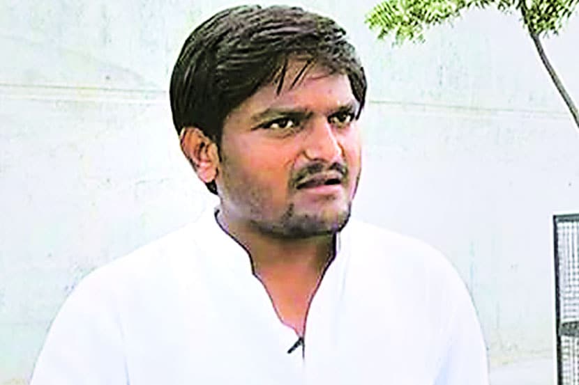 गुजरात सरकारच्या निर्णयाबाबत पटेल समाजाने ठरवावे – हार्दिक