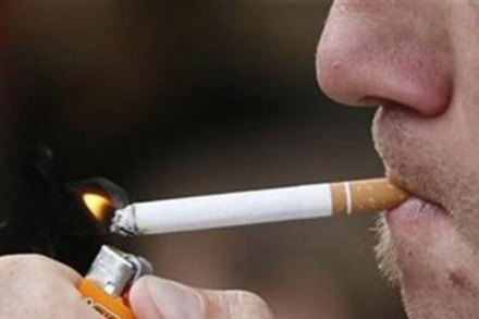 घरातील धूम्रपानामुळे मुलाच्या आजारपणाला हातभार