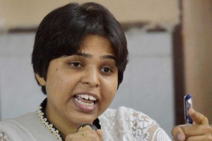 Trupti desai , bigg boss 9 , Trupti Desai likely to enter upcoming season of Bigg Boss, Televsion, haji ali, Women leaders in maharashtra, Loksatta, Loksatta news, Marathi, Marathi news Trupti desai , bigg boss 9 , Trupti Desai likely to enter upcoming season of Bigg Boss, Televsion, haji ali, Women leaders in maharashtra, Loksatta, Loksatta news, Marathi, Marathi news