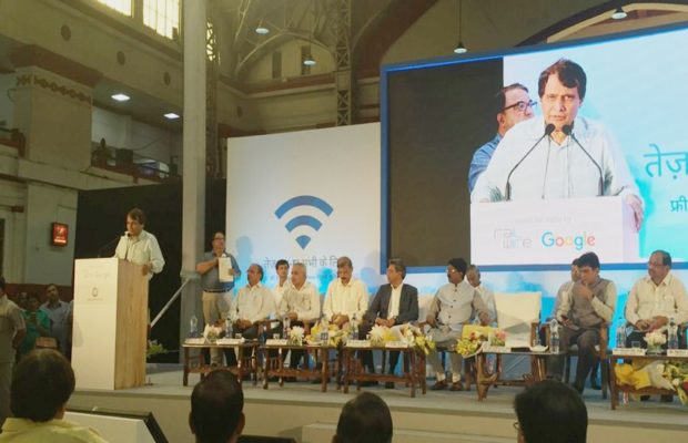 गुगलतर्फे देशातील ५ रेल्वेस्थानकांवर विनामुल्य वायफाय सेवा गुगलतर्फे देशातील ५ रेल्वेस्थानकांवर विनामुल्य वायफाय सेवा