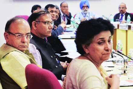 सहयोगी बँकांचे स्टेट बँकेत लवकरच विलीनीकरण