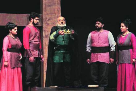 प्रयोग : पुन्हा ‘राजा लीअर’