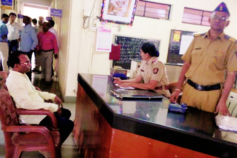 रिपब्लिकन पक्षाचा मेळावा पंचतारांकित हॉटेलमध्ये रिपब्लिकन पक्षाचा मेळावा पंचतारांकित हॉटेलमध्ये