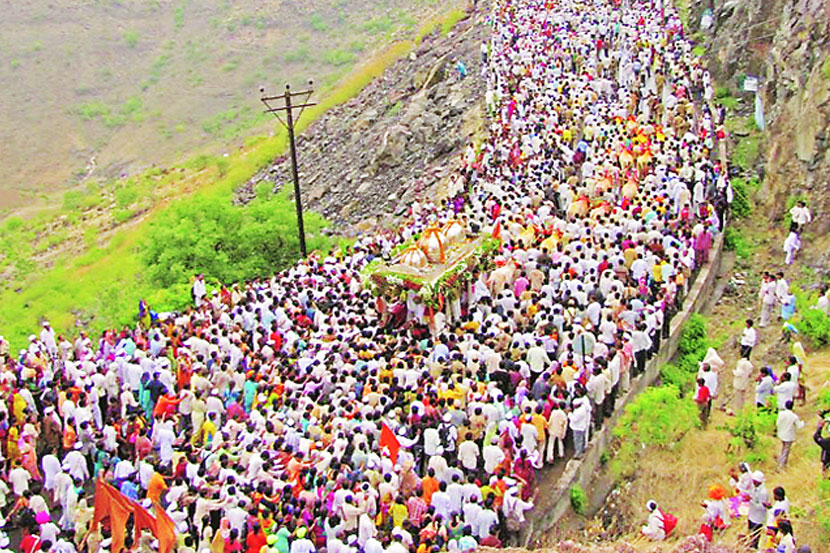 विद्यार्थ्यांची वारी विद्यार्थ्यांची वारी