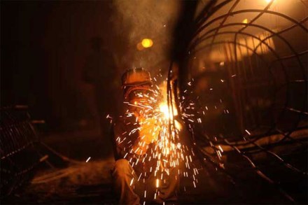 वित्तवर्षांची सुरुवातच सुमार! वित्तवर्षांची सुरुवातच सुमार!