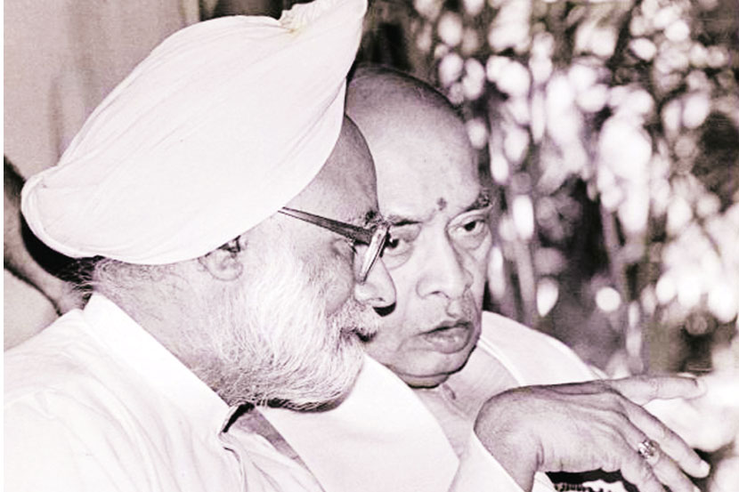 आर्थिक सुधारणा : अंक पहिला, प्रवेश पहिला आर्थिक सुधारणा : अंक पहिला, प्रवेश पहिला