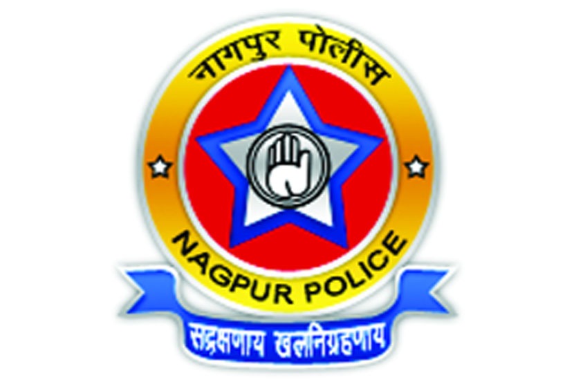 मुजोर पोलीस अधिकाऱ्यांना वठणीवर आणण्याचे मुख्यमंत्र्यांसमोर आव्हान मुजोर पोलीस अधिकाऱ्यांना वठणीवर आणण्याचे मुख्यमंत्र्यांसमोर आव्हान