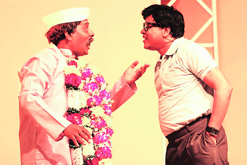 नाटय़रंग – ‘कट टू कट’: हरप्रयत्ने रंजन! नाटय़रंग – ‘कट टू कट’: हरप्रयत्ने रंजन!