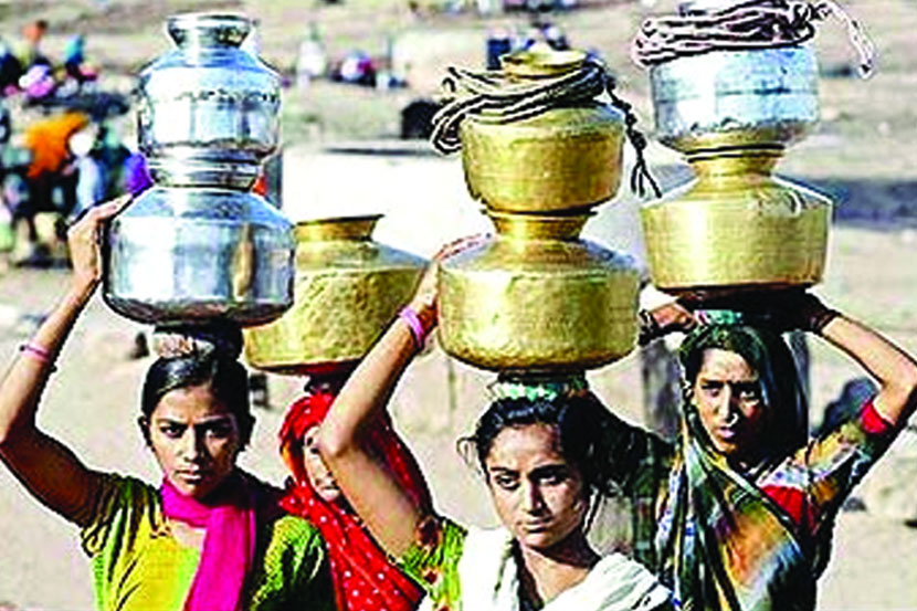 पाऊस लांबल्याने पाणीटंचाईग्रस्त वाडय़ांची संख्या दोनशेवर