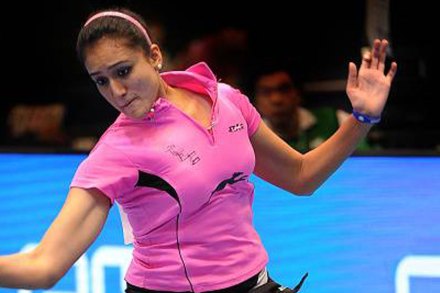 एअर इंडियाने भारताची स्टार टेबल टेनिस खेळाडू मनिका बात्रा आणि ६ इतर खेळाडुंना विमानात जागा नसल्याचे कारण सांगत विमानात प्रवेश दिला नाही. टेबल टेनिसच्या या खेळाडुंना रविवारी मेलबर्नला रवाना व्हायचे होते. एअर इंडियाने भारताची स्टार टेबल टेनिस खेळाडू मनिका बात्रा आणि ६ इतर खेळाडुंना विमानात जागा नसल्याचे कारण सांगत विमानात प्रवेश दिला नाही. टेबल टेनिसच्या या खेळाडुंना रविवारी मेलबर्नला रवाना व्हायचे होते.