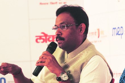 राज्याचे उच्च व तंत्र-शिक्षणमंत्री विनोद तावडे