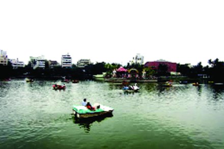 फेर‘फटका’ : कलाप्रेमींसाठी तलावपाळीवर शिवभक्ती बॅण्डस्टॅण्ड