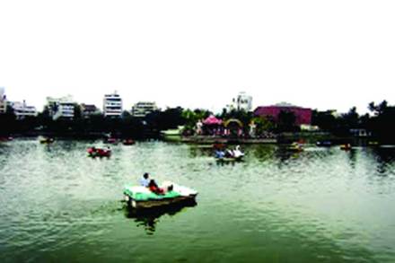 फेर‘फटका’ : खारेगावच्या प्रवाशांच्या व्यथा