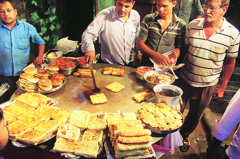 शमीम सीख कबाब अ‍ॅण्ड तवा सेंटर, शकुर बिल्डिंग, दुकान नं. १, पहिला राबोडी नाका, ठाणे (प.) 