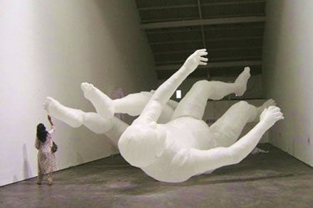 गॅलऱ्यांचा फेरा : दालनांचे कोमेजणे, उमलणे.. गॅलऱ्यांचा फेरा : दालनांचे कोमेजणे, उमलणे..