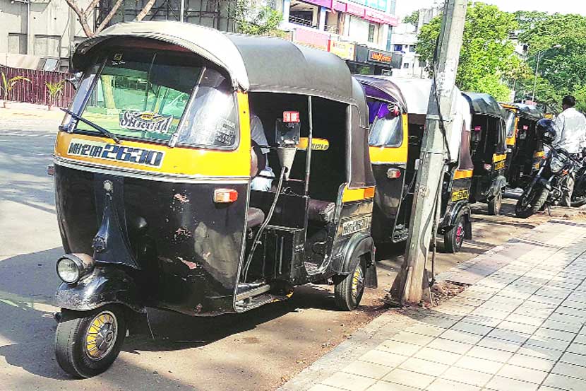 आता ‘मराठी’विना रिक्षांचे परवाने