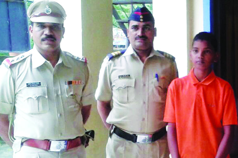विरार पोलिसांच्या प्रयत्नांमुळे करण राजभर हा मुलगा सापडला.
