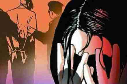 रोड रोमिओच्या त्रासाला कंटाळून तरुणीचा आत्महत्येचा प्रयत्न रोड रोमिओच्या त्रासाला कंटाळून तरुणीचा आत्महत्येचा प्रयत्न