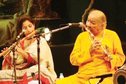सूर, ताल व नृत्याविष्काराची रसिकांना मेजवानी