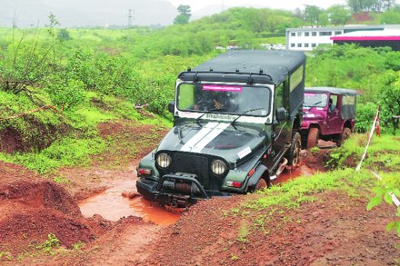 टेस्ट ड्राइव्ह : ऑफ रोड प्रेमींसाठी..