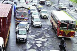 वेध विषयाचा : महाखड्डय़ांचे महामार्ग!