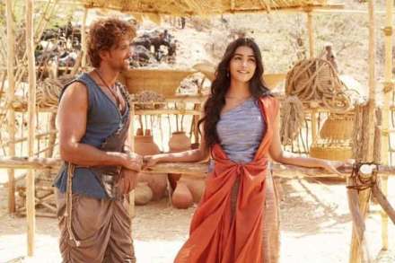 चित्ररंग : धाडसी प्रयत्न