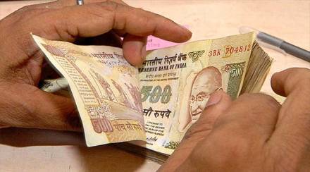 पाचशे, हजाराच्या नोटा चलनातून रद्द पाचशे, हजाराच्या नोटा चलनातून रद्द