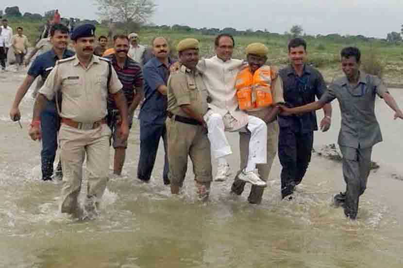 लाख भिजले तरी चालतील..