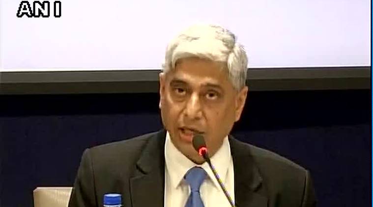 नवी दिल्ली येथे पत्रकार परिषदेत परराष्ट्र मंत्रालयाचे प्रवक्ते विकास स्वरूप यांनी सार्क बैठकीबाबत माहिती दिली. नवी दिल्ली येथे पत्रकार परिषदेत परराष्ट्र मंत्रालयाचे प्रवक्ते विकास स्वरूप यांनी सार्क बैठकीबाबत माहिती दिली.