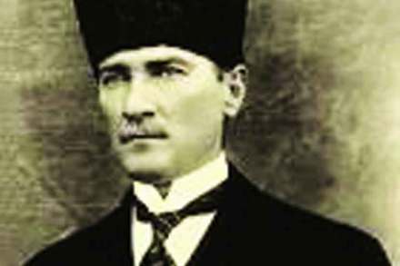 केमाल पाशाचा झपाटा केमाल पाशाचा झपाटा