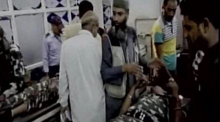 CRPF jawans , grenade attack , paramilitary troopers , militant attack , Loksatta, Loksatta news, Marathi, Marathi news