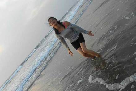 हिमाचल चित्रपटांमध्ये काम करणारी अभिनेत्री रिचा धिमान ही तिच्या राहत्या घरी शुक्रवारी मृतावस्थेत आढळली. 