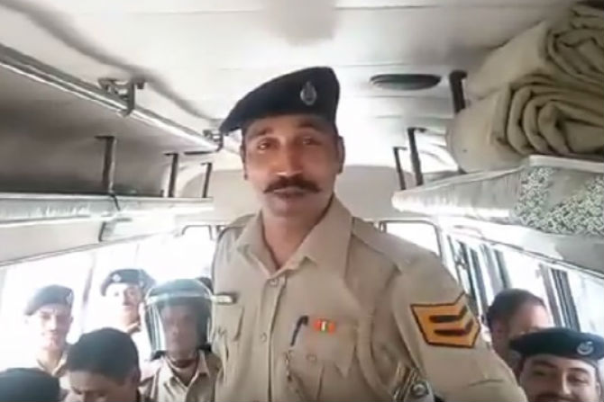 Indian Soldiers warn Pakistan,भारतीय जवानाचे पाकला उत्तर