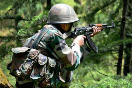 नियंत्रण रेषेपल्याड करण्यात आलेल्या या धडक मोहिमेत एकही भारतीय जवान जखमी झालेला नाही. 