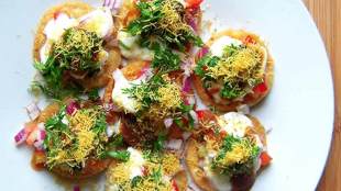 how to make Aloo Chaat, आलू चाट