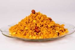 कसा बनवायचा नाशिकचा खमंग चिवडा? | How to make Nashik Special Khamang Chiwda