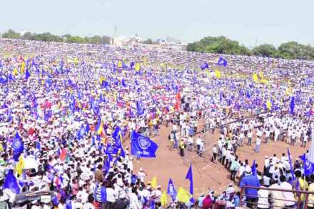 ‘अ‍ॅट्रॉसिटी’ मान्य नसलेल्यांचा उमेदवार अमान्य