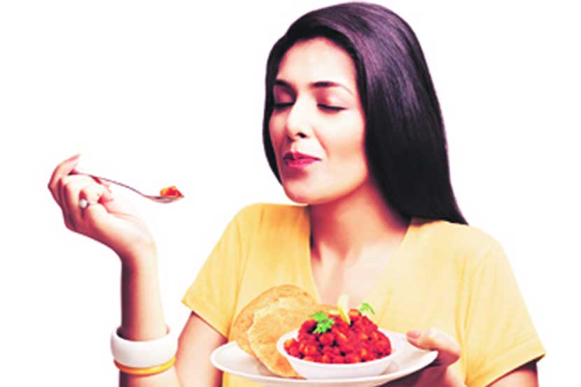 उदरभरण नोहे.! : स्त्रियांसाठी पोषक आहार