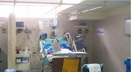 ताप आल्यामुळे तमिळनाडूच्या मुख्यमंत्री जयललिता यांना १२ दिवसांपूर्वी अपोलो रुग्णालयात दाखल करण्यात आले होते. ताप आल्यामुळे तमिळनाडूच्या मुख्यमंत्री जयललिता यांना १२ दिवसांपूर्वी अपोलो रुग्णालयात दाखल करण्यात आले होते.