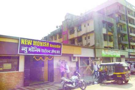 ठाणे-बेलापूर महामार्गानजीक उभारण्यात आलेले बेकायदा गाळे ठाणे-बेलापूर महामार्गानजीक उभारण्यात आलेले बेकायदा गाळे