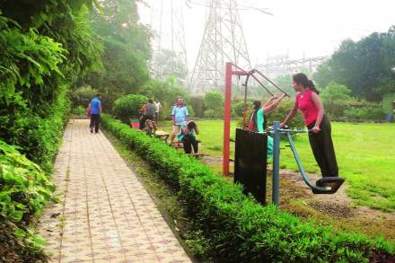 पाऊले चालती.. : चालत्या माणसांची जागा.. पाऊले चालती.. : चालत्या माणसांची जागा..